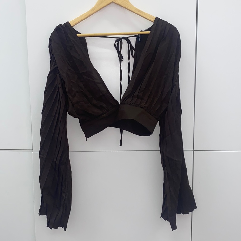 Flare Sleeve Crop Top